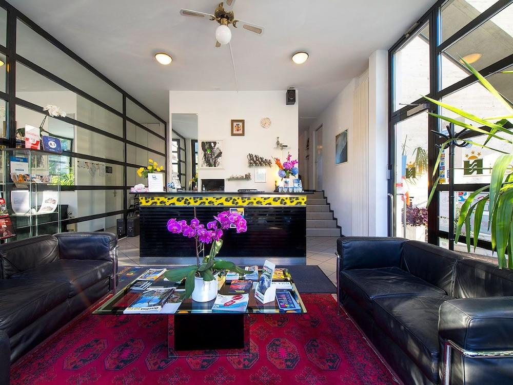 Hotel Nessi Locarno Luaran gambar