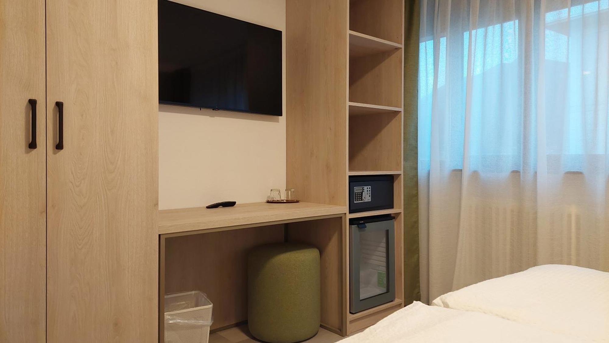 Hotel Nessi Locarno Luaran gambar