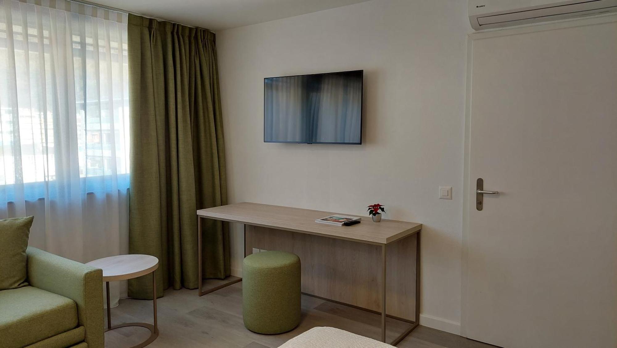 Hotel Nessi Locarno Luaran gambar