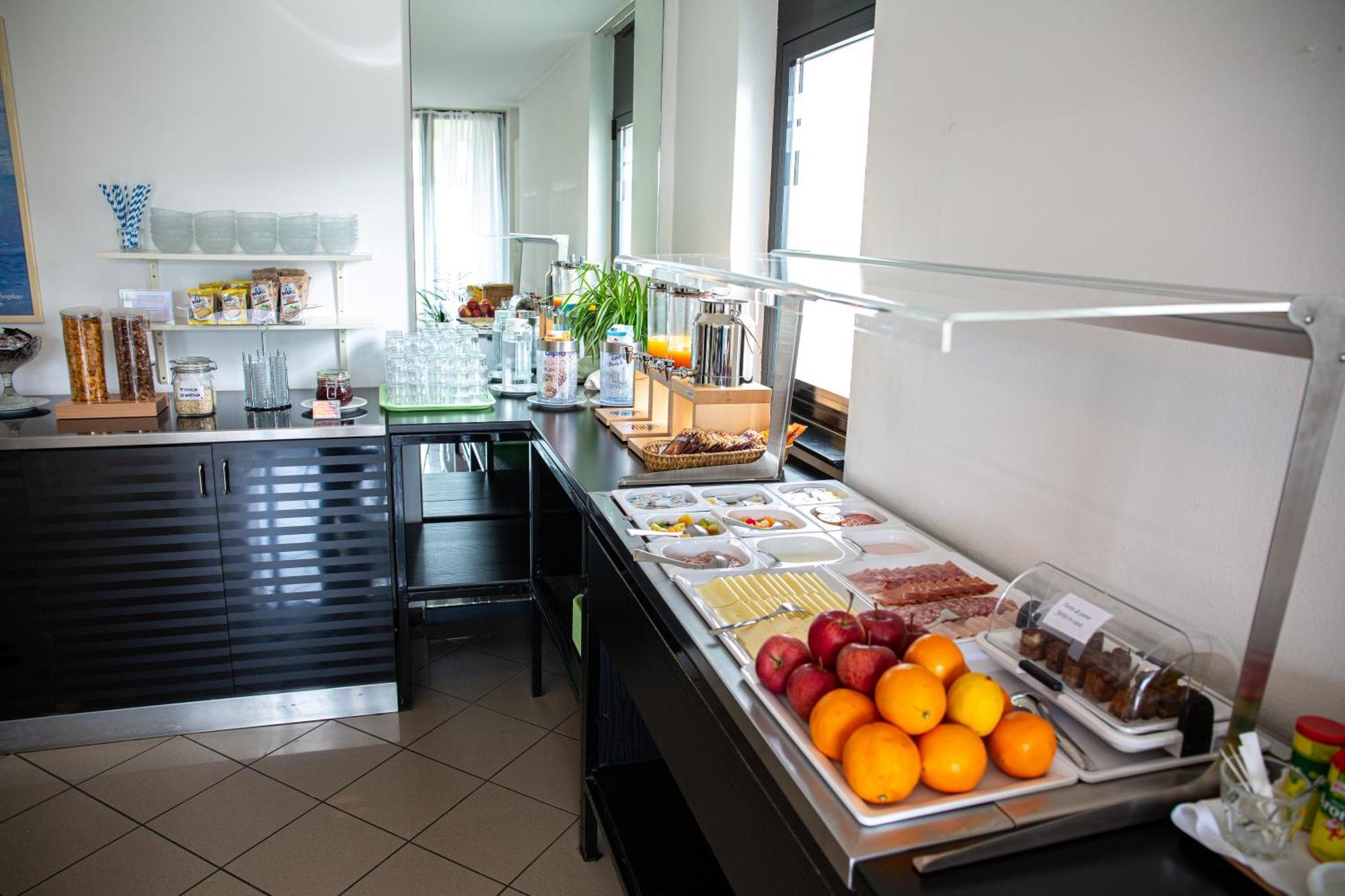 Hotel Nessi Locarno Luaran gambar